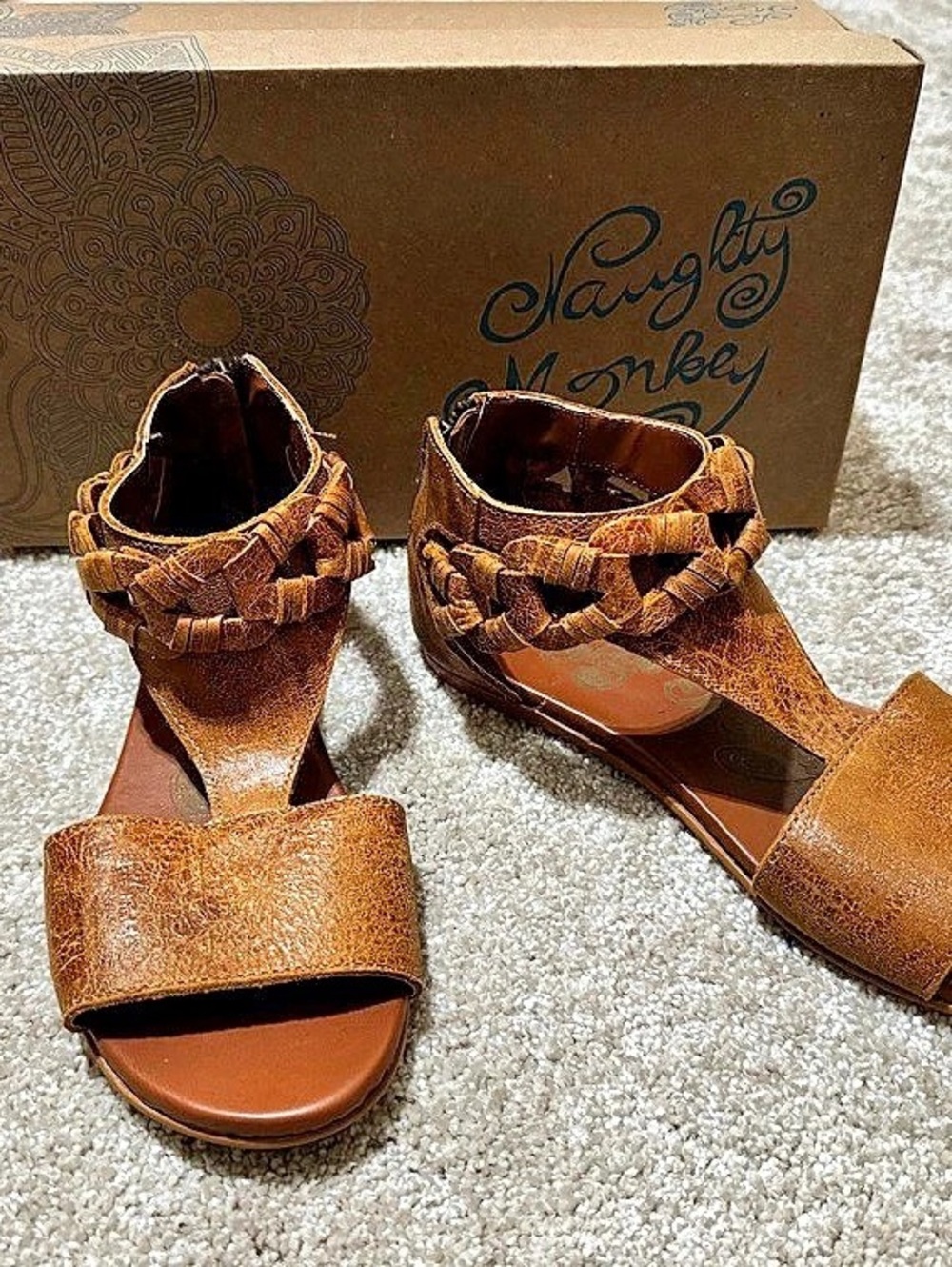 🆕 Naughty Monkey Loop D’Loop Leather Sandals in Brown US 6, 6.5, 7.5, 8.5, 10